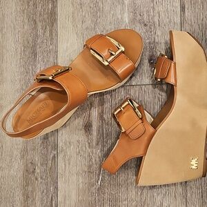 MICHAEL KORS cognac brown leather sandals SZ 7.5